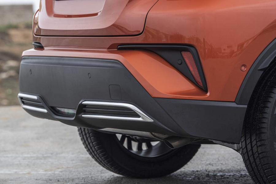 Детали экстерьера Toyota C-HR Hybrid 2019 года  (WW) (фото 113 из 174)